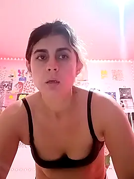 Snapshot of samanta_rosas1 chatting on January 5, 8:31 pm samanta rosas1 online show from January 5, 8:31 pm