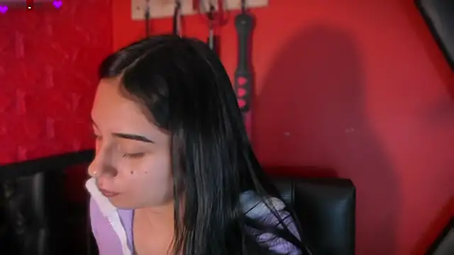 Monttserratt online show from April 10, 2:33 pm