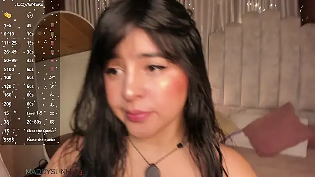 Snapshot of sunshine_maddy chatting on April 30, 11:42 pm sunshine maddy online show from April 30, 11:42 pm