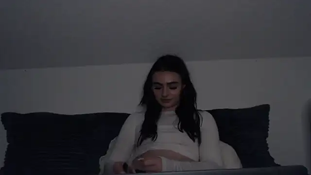 Snapshot of AdelinaAlia chatting on January 30, 11:55 pm AdelinaAlia online show from January 30, 11:55 pm