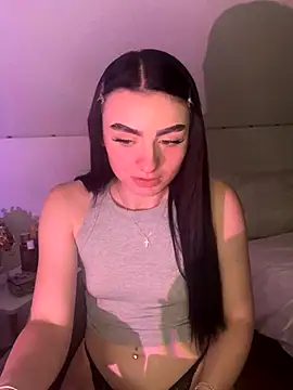 Snapshot of AdelinaAlia chatting on September 11, 6:30 pm AdelinaAlia online show from September 11, 6:30 pm