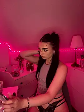 Snapshot of AdelinaAlia chatting on September 18, 7:38 pm AdelinaAlia online show from September 18, 7:38 pm