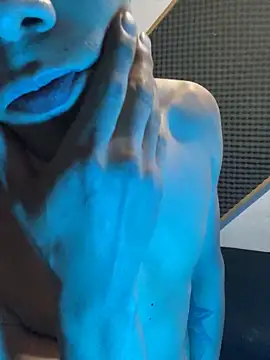 Snapshot of SkinnyHot444 chatting on January 31, 11:56 pm SkinnyHot444 online show from January 31, 11:56 pm