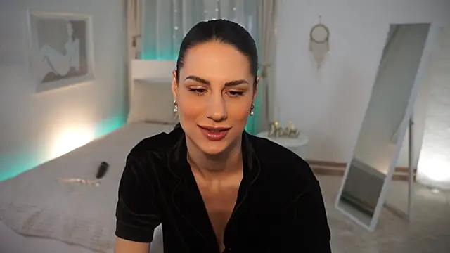 Snapshot of ZoeeZolton chatting on January 1, 5:22 pm ZoeeZolton online show from January 1, 5:22 pm