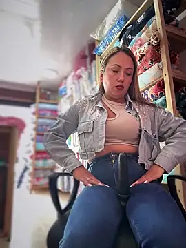 VIOLETA-25  online show from January 31, 7:23 pm