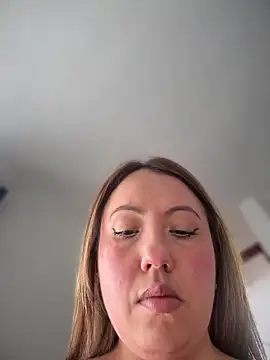 VIOLETA-25  online show from February 24, 3:10 pm