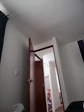 VIOLETA-25  online show from April 17, 3:04 pm