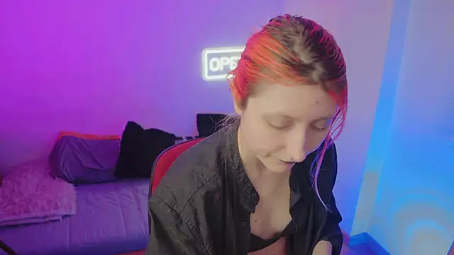 Snapshot of Bloom-fairy chatting on March 4, 2:56 pm Bloom-fairy online show from March 4, 2:56 pm