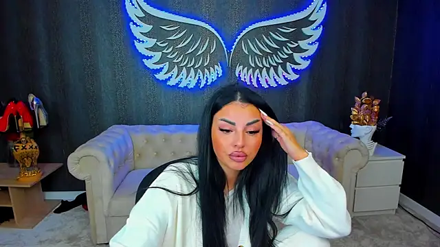 anemarieejolie online show from October 5, 6:50 pm