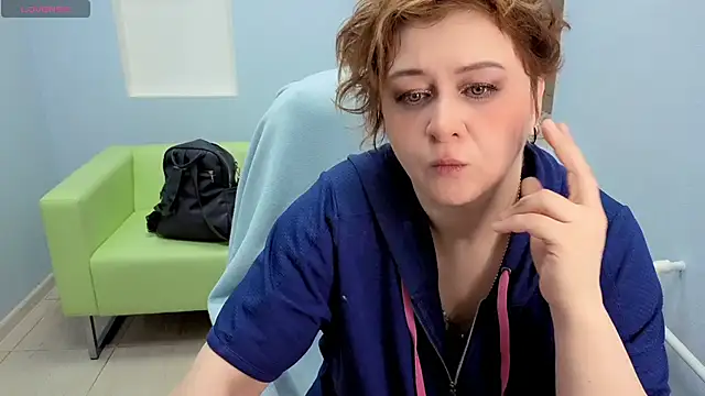 Snapshot of Dolorys chatting on February 22, 4:57 am Dolorys online show from February 22, 4:57 am