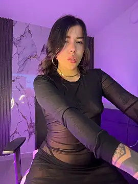 luccianagreyy online show from May 28, 12:13 pm