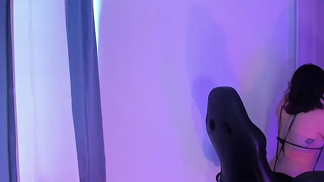 Snapshot of haanna_thompsoon chatting on March 19, 8:11 pm haanna thompsoon online show from March 19, 8:11 pm