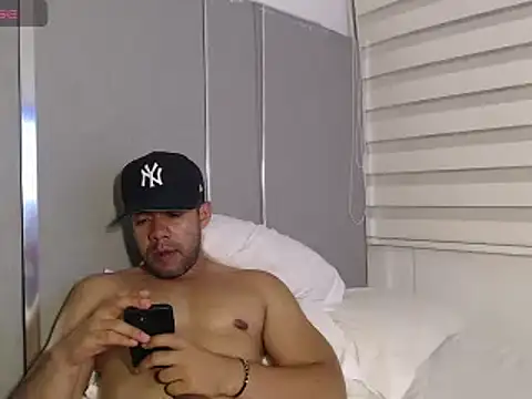 Snapshot of FaustoCock chatting on January 29, 2:51 am FaustoCock online show from January 29, 2:51 am