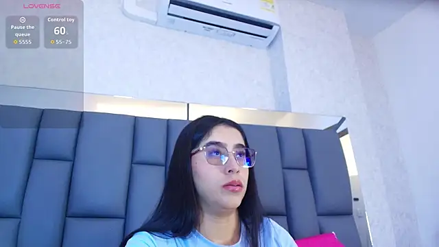 Amy wats0n online show from April 10, 7:07 pm