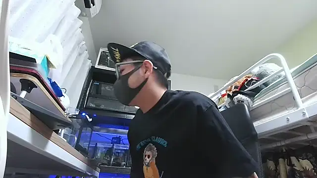 Snapshot of Owl1216 chatting on January 11, 12:50 pm Owl1216 online show from January 11, 12:50 pm