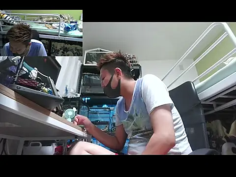 Snapshot of Owl1216 chatting on September 13, 10:59 am Owl1216 online show from September 13, 10:59 am