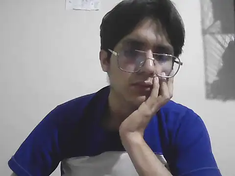 Snapshot of HardDick2 chatting on July 7, 5:43 am HardDick2 online show from July 7, 5:43 am