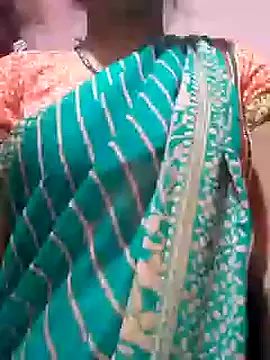 riya houswife online show from December 20, 6:19 am