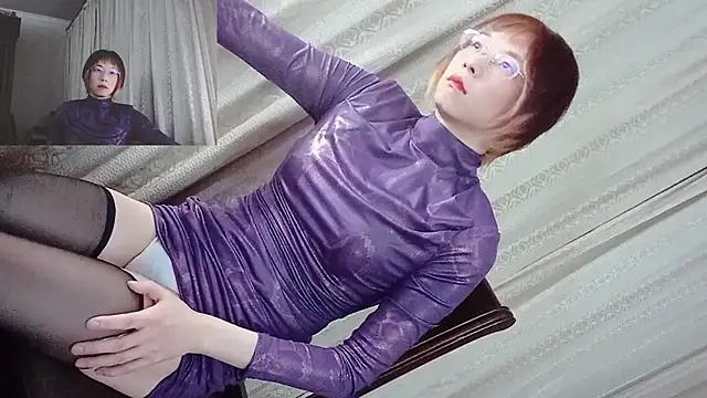 adawang1986 online show from March 5, 1:17 pm