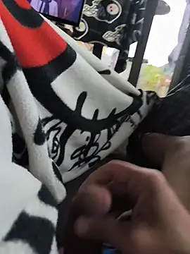 Snapshot of mirrowhot chatting on January 17, 3:06 pm mirrowhot online show from January 17, 3:06 pm