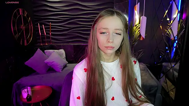 Snapshot of OliviaGentle chatting on December 11, 10:06 pm OliviaGentle online show from December 11, 10:06 pm