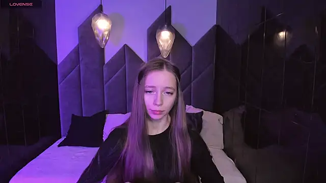 Snapshot of OliviaGentle chatting on December 21, 4:41 am OliviaGentle online show from December 21, 4:41 am