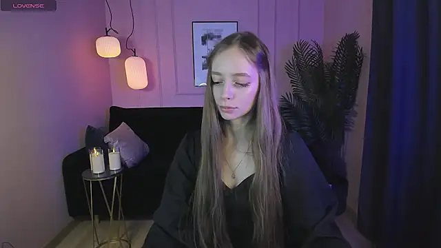 Snapshot of OliviaGentle chatting on December 23, 12:46 am OliviaGentle online show from December 23, 12:46 am