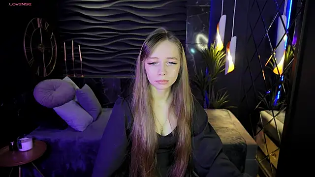 Snapshot of OliviaGentle chatting on January 12, 10:43 pm OliviaGentle online show from January 12, 10:43 pm