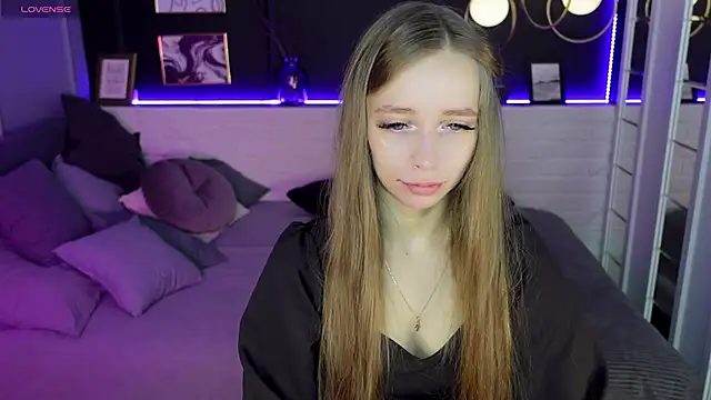 Snapshot of OliviaGentle chatting on January 16, 10:23 pm OliviaGentle online show from January 16, 10:23 pm