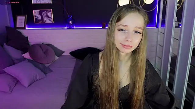 Snapshot of OliviaGentle chatting on January 17, 4:28 am OliviaGentle online show from January 17, 4:28 am