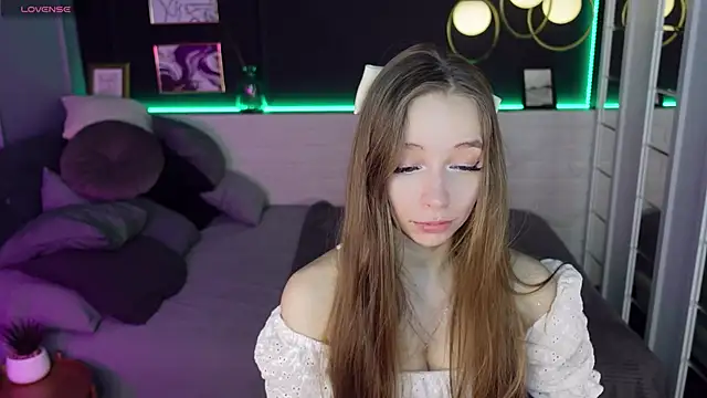 Snapshot of OliviaGentle chatting on January 21, 2:11 am OliviaGentle online show from January 21, 2:11 am