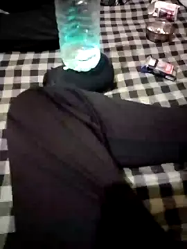 Snapshot of black_cobra70 chatting on December 28, 7:43 pm black cobra70 online show from December 28, 7:43 pm