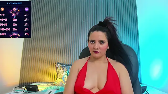 Snapshot of gaby_flow chatting on February 11, 1:32 am gaby flow online show from February 11, 1:32 am