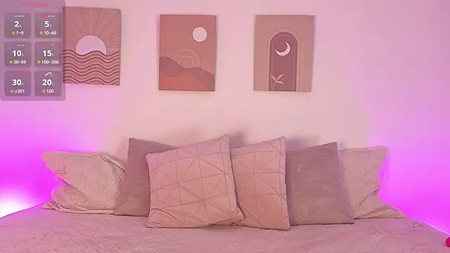 Mia Heartt online show from February 6, 6:33 pm