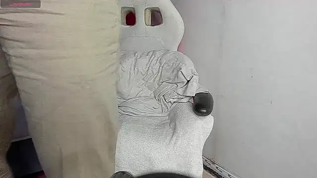 Lucii fer  online show from March 7, 11:29 am