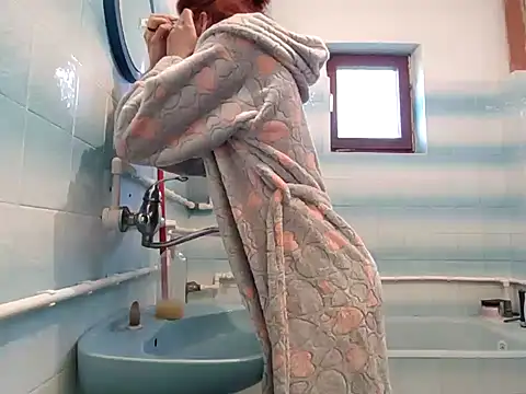 Snapshot of beaverwoman chatting on January 9, 10:31 am beaverwoman online show from January 9, 10:31 am