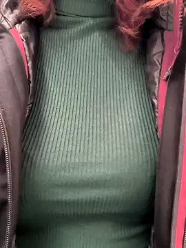 Snapshot of beaverwoman chatting on February 15, 9:38 am beaverwoman online show from February 15, 9:38 am