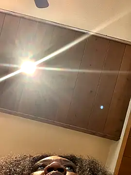 Snapshot of bonbonaumiel chatting on December 4, 9:18 am bonbonaumiel online show from December 4, 9:18 am