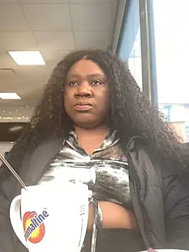 Snapshot of bonbonaumiel chatting on December 12, 2:00 pm bonbonaumiel online show from December 12, 2:00 pm