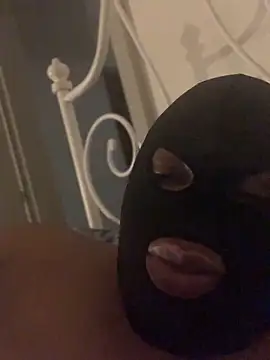 Snapshot of bonbonaumiel chatting on January 15, 6:40 pm bonbonaumiel online show from January 15, 6:40 pm