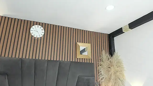 NaxaAndLexi  online show from April 18, 1:37 pm