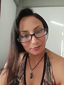 Lucy Chery online show from June 22, 9:01 pm
