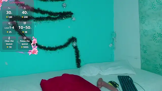 Snapshot of Katia_15 chatting on December 9, 10:41 pm Katia 15 online show from December 9, 10:41 pm