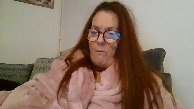 Snapshot of Tillieuk chatting on March 8, 8:56 pm Tillieuk online show from March 8, 8:56 pm