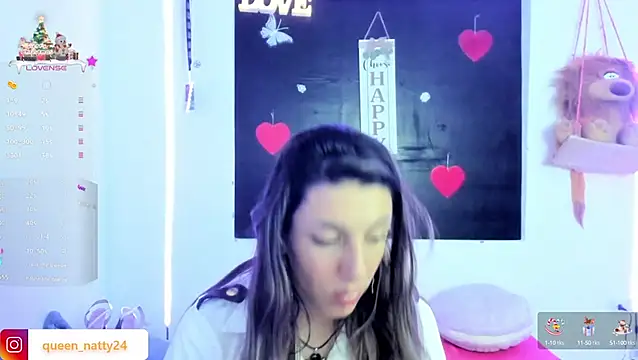 Snapshot of queen-natty chatting on January 12, 3:49 am queen-natty online show from January 12, 3:49 am