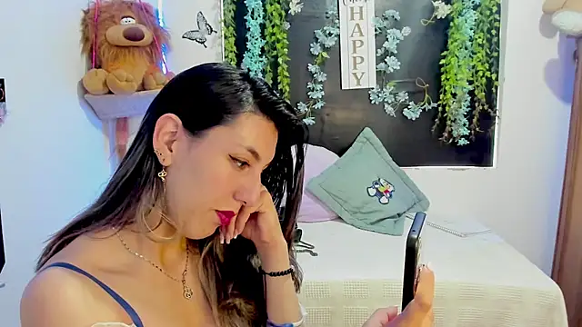 Snapshot of queen-natty chatting on September 8, 2:16 pm queen-natty online show from September 8, 2:16 pm