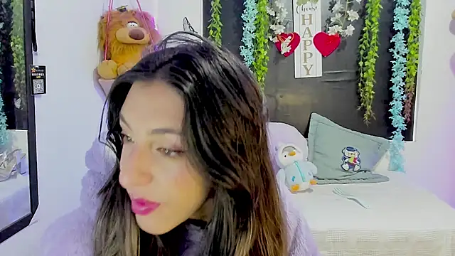 Snapshot of queen-natty chatting on March 11, 2:12 pm queen-natty online show from March 11, 2:12 pm