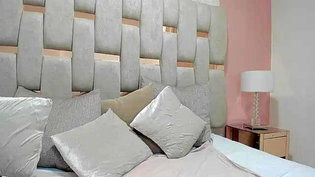 nicole fisherr online show from March 12, 4:51 am