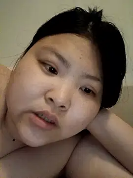 hello098712 online show from May 4, 9:44 pm