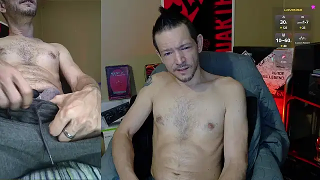 Snapshot of MasterForgedRayy chatting on January 29, 1:49 pm MasterForgedRayy online show from January 29, 1:49 pm